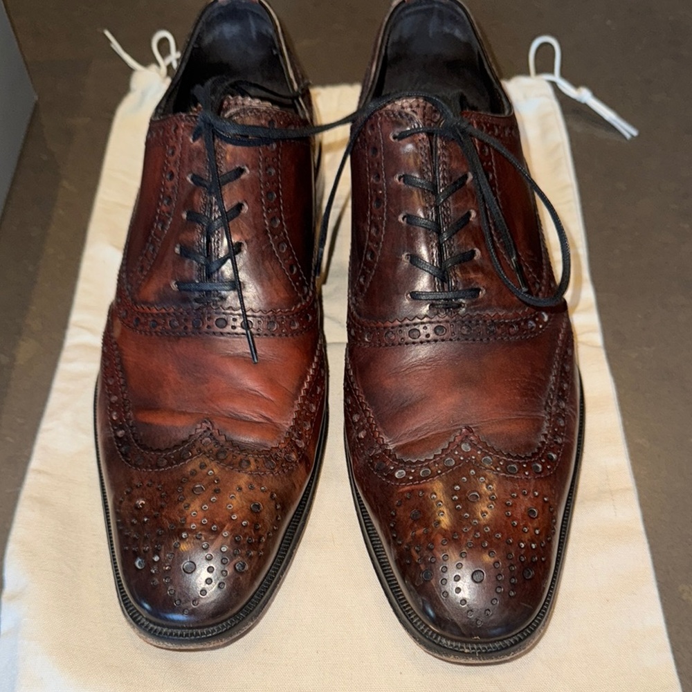 To Boot Brown Leather Oxfords with Wingtip Design